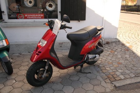 Scooter TPE color red 50 ccm 2-stroke engine